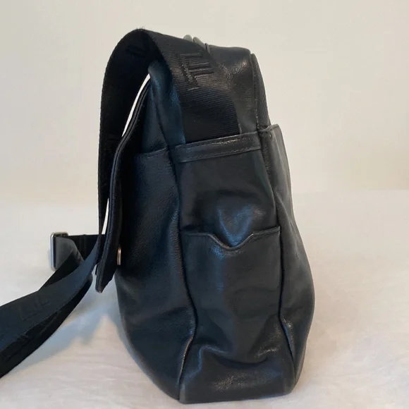Tumi leather messenger tech lots of pockets - Picture 11 of 16